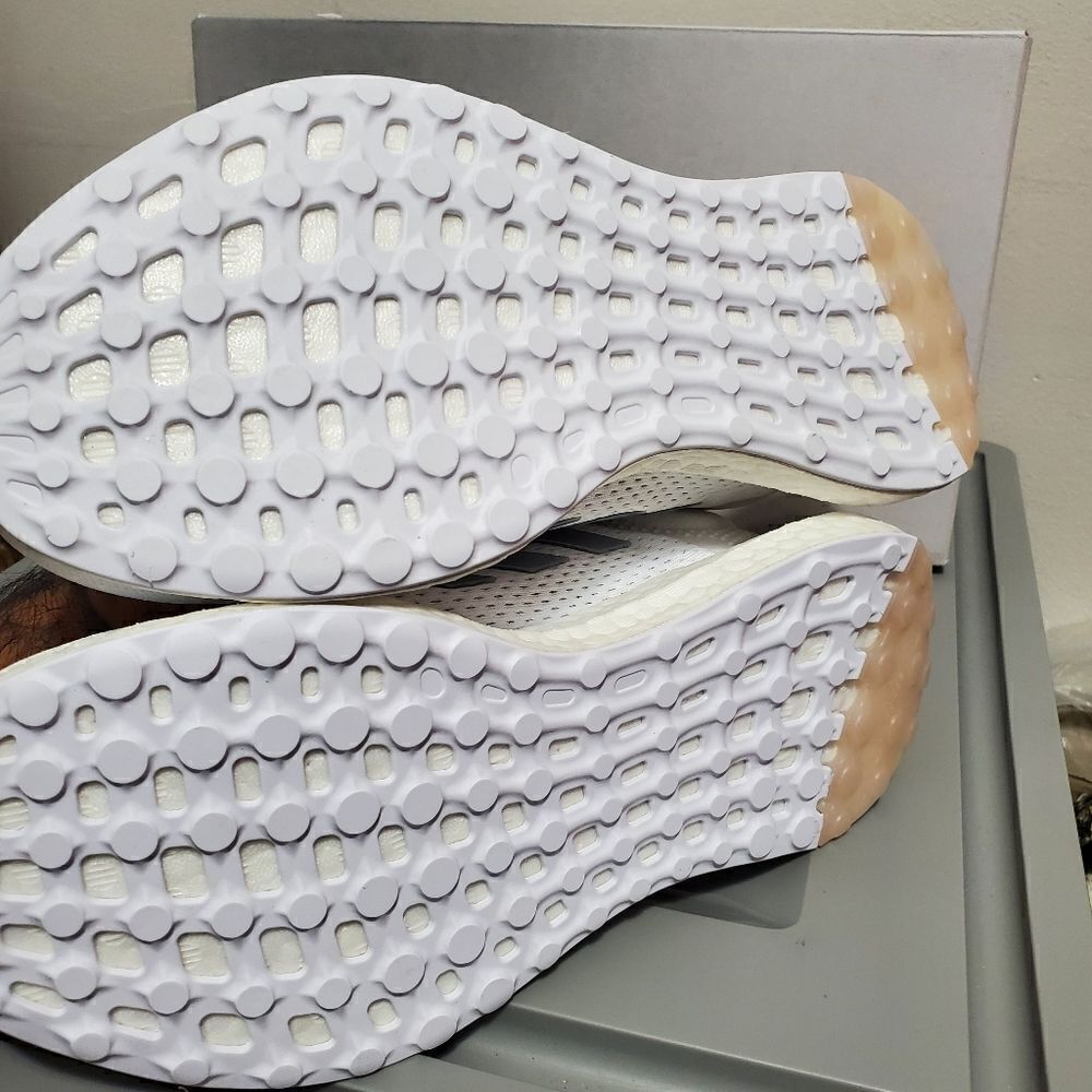 Adidas Pureboost 21 Women's Sz 6 White GZ3006 Running Sneakers BNIB - Picture 8 of 10